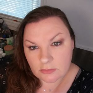 Meet your Posher, Felicia